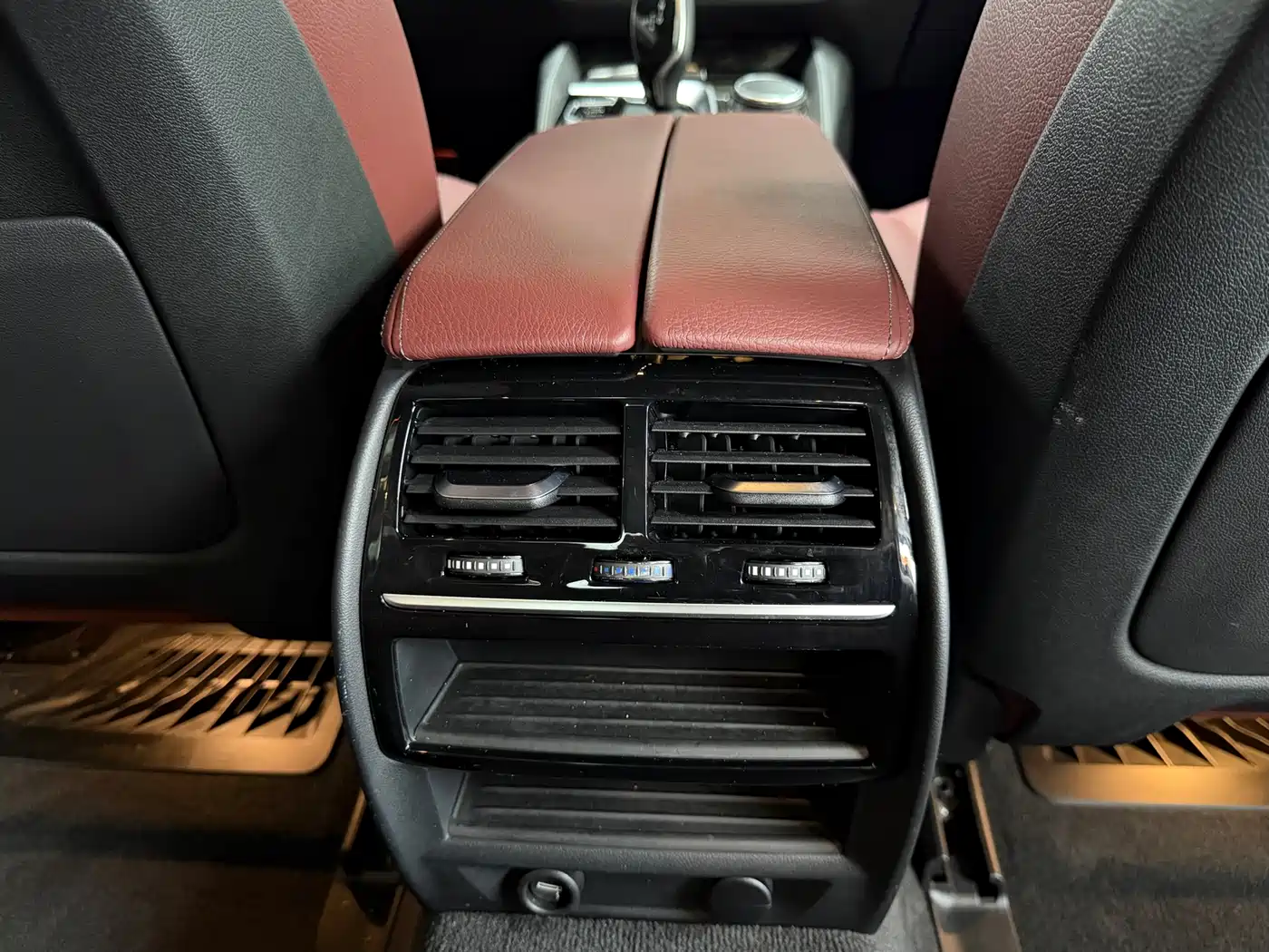BMW 5 Series 2018 Facelift 530Li Leading M Sport Package фото 9