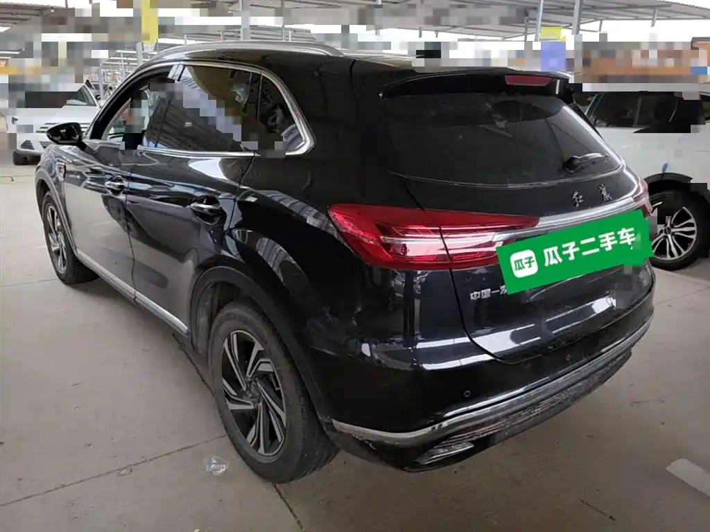 Hongqi HS5 2022 Facelift 2.0T Smart Flag Enjoyment Edition фото 9
