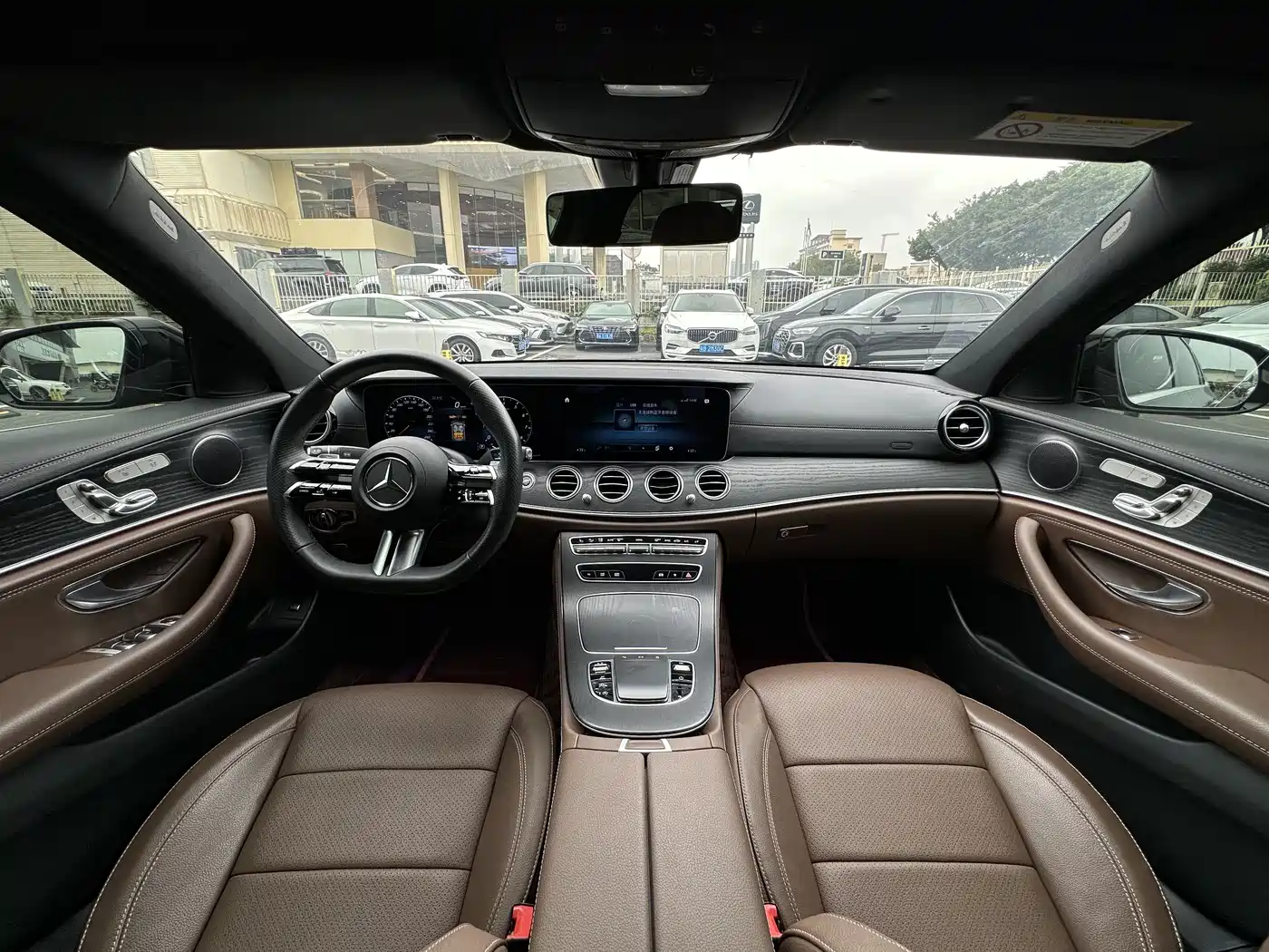 Mercedes-Benz E-Class 2023 E 300 L Sport Fashion фото 17