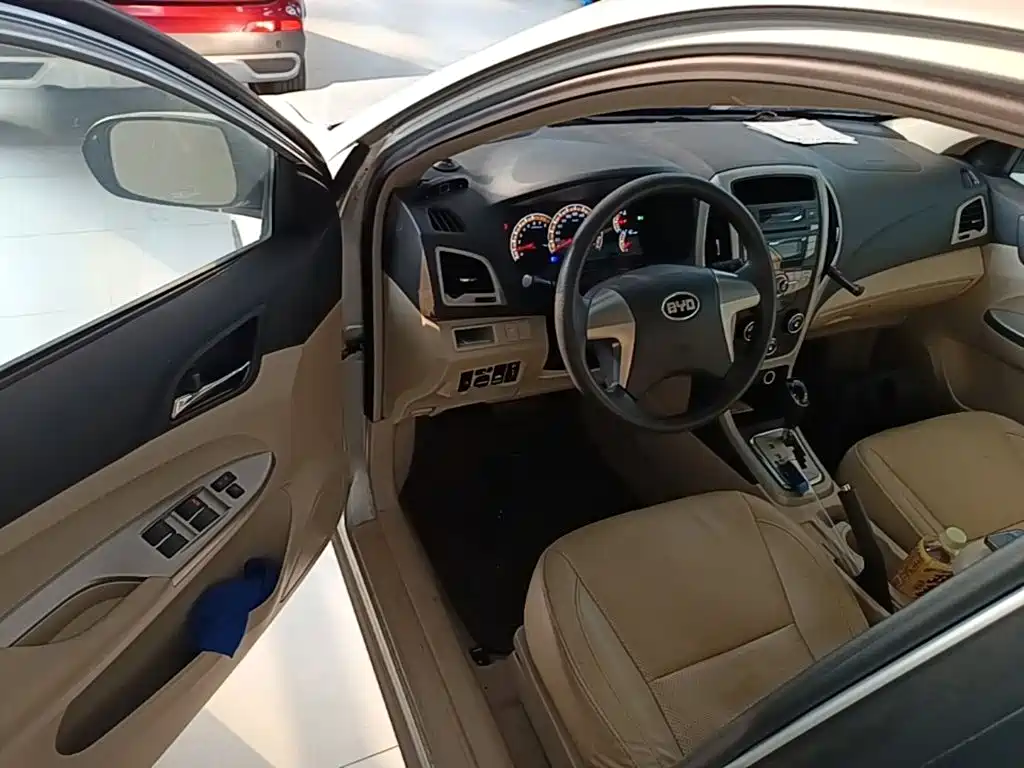 BYD F3 2015 2015 Energy-saving Edition 1.5L Automatic Luxury