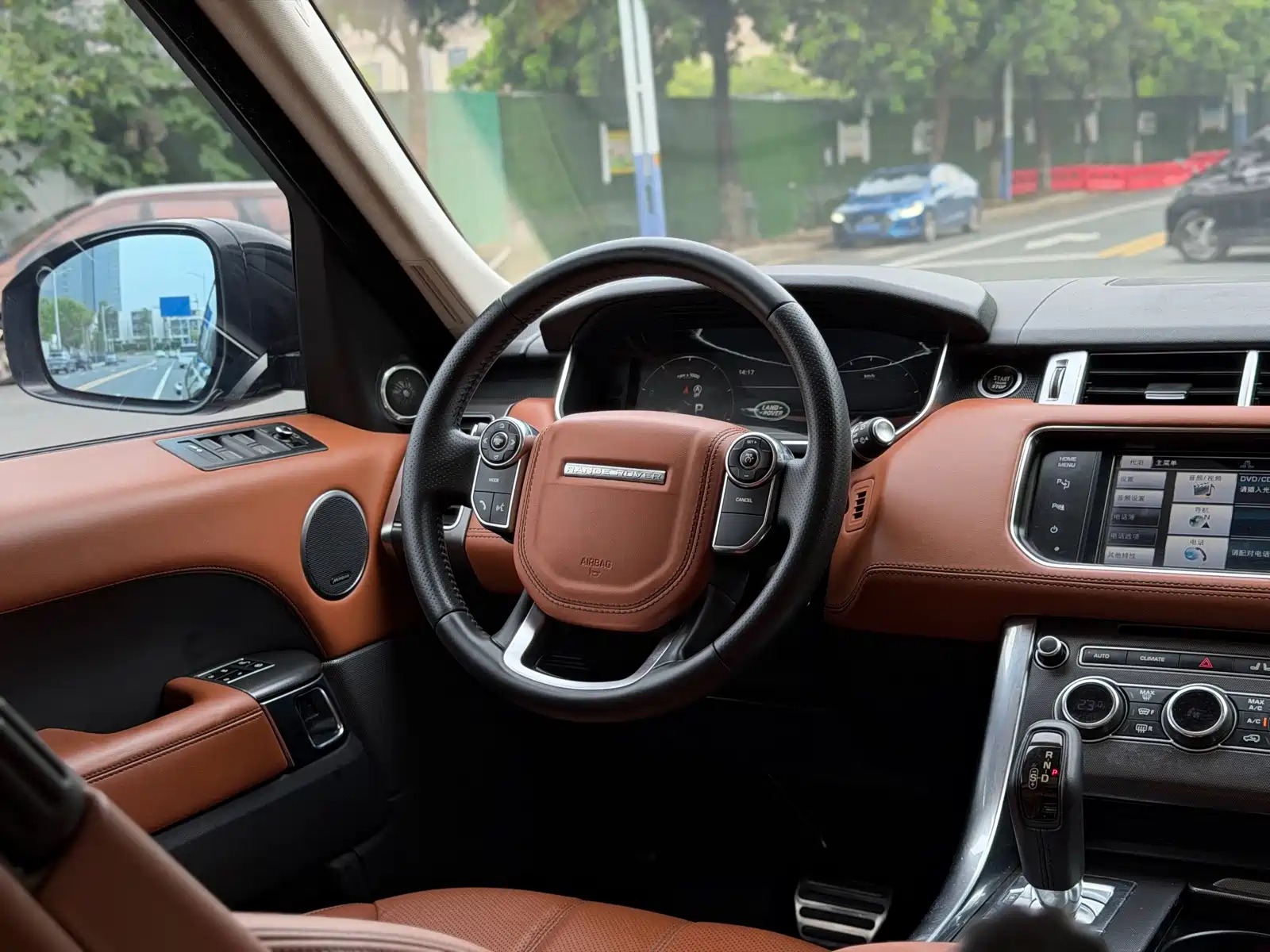 صورة 15 - Land Rover Range Rover Sport