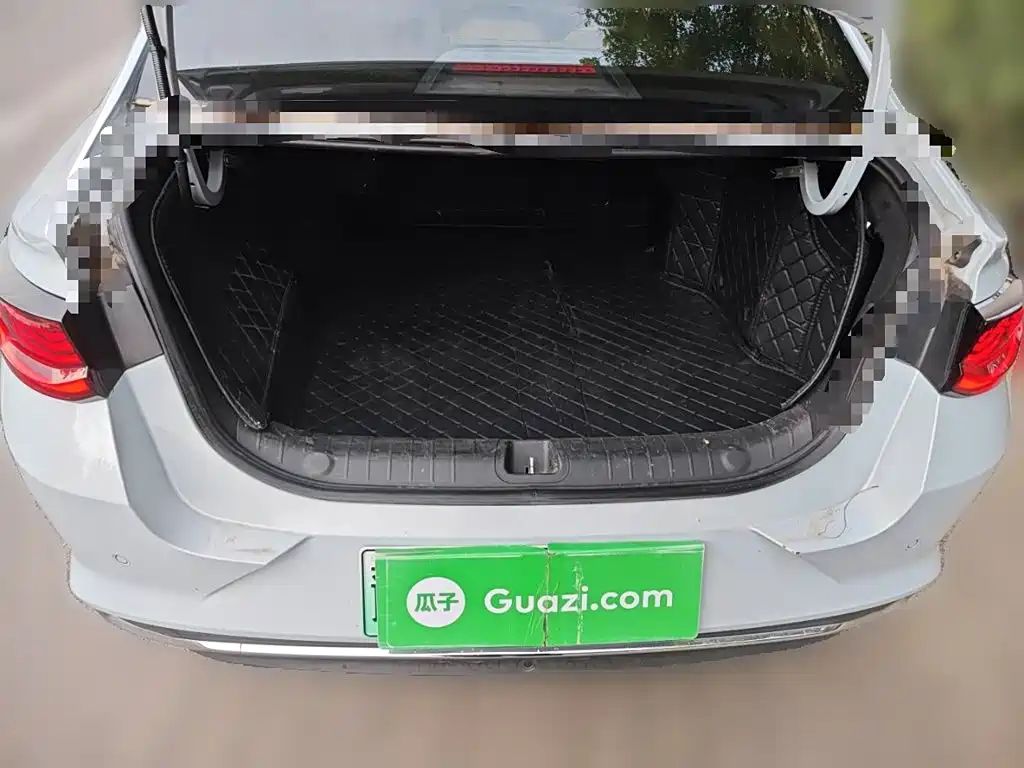 Geely Emgrand L HiP 2023 2022 1.5TD-DHT Pro 100KM Super Swift