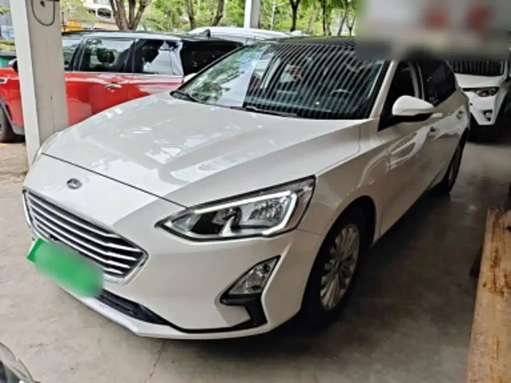 Фото 7 - Ford Focus