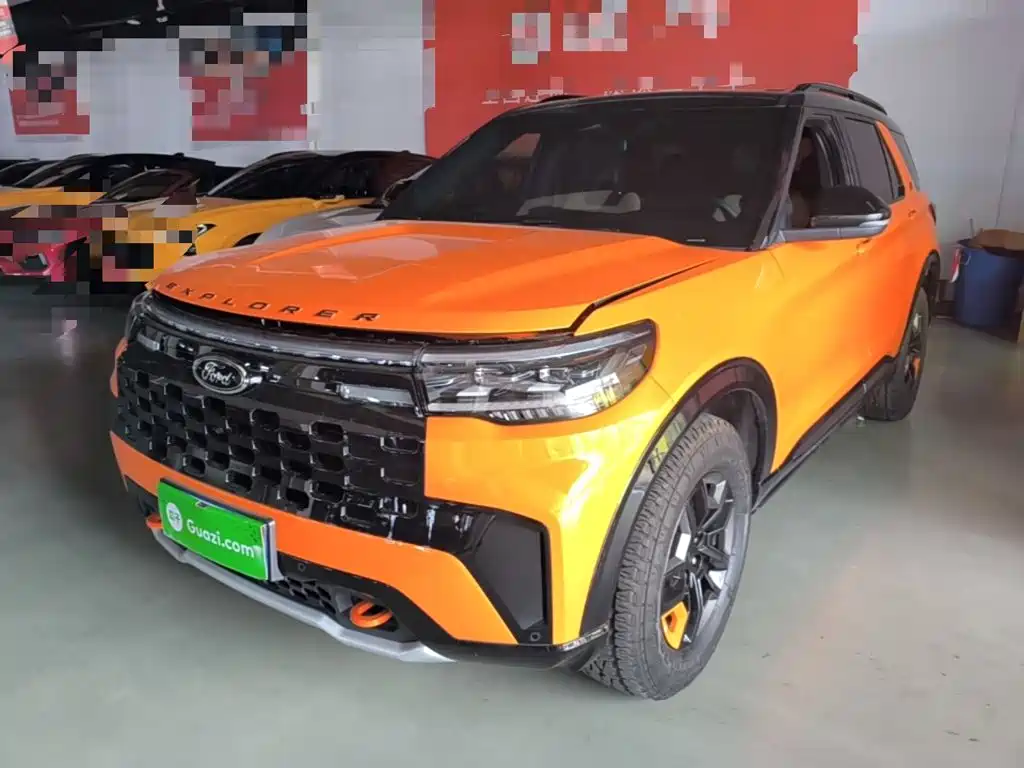 Фото 2 - Ford Explorer