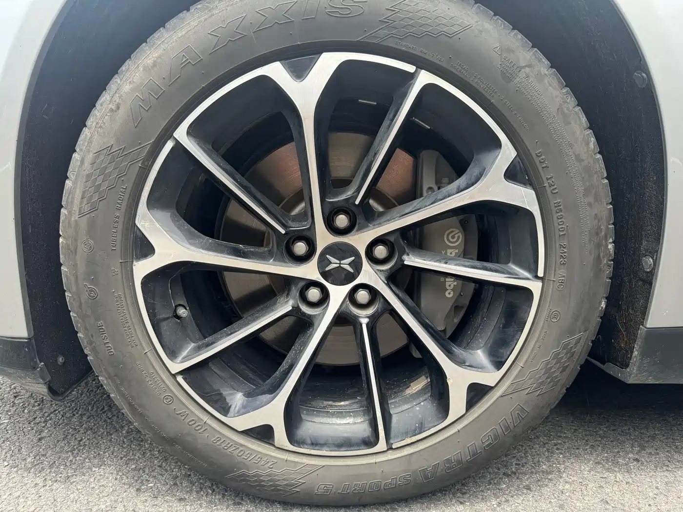 Фото 9 - XPeng P7