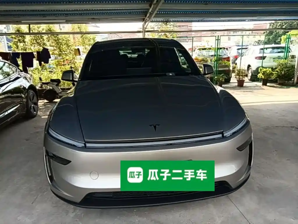 Tesla Model Y L 2026 2025 Facelift Long Range AWD