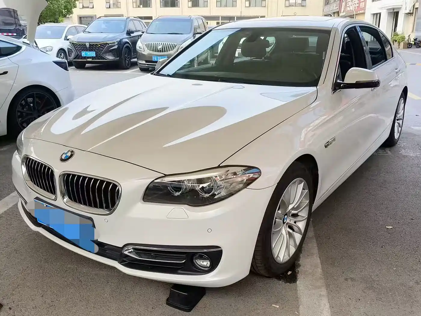 BMW 5 Series 2017 525Li Luxury Design Package