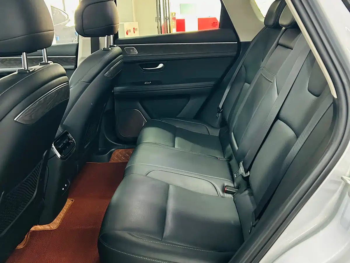 AITO Wenjie AITO M5 2022 Extended Range RWD Standard фото 8