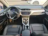 Фото 10 - Geely Vision