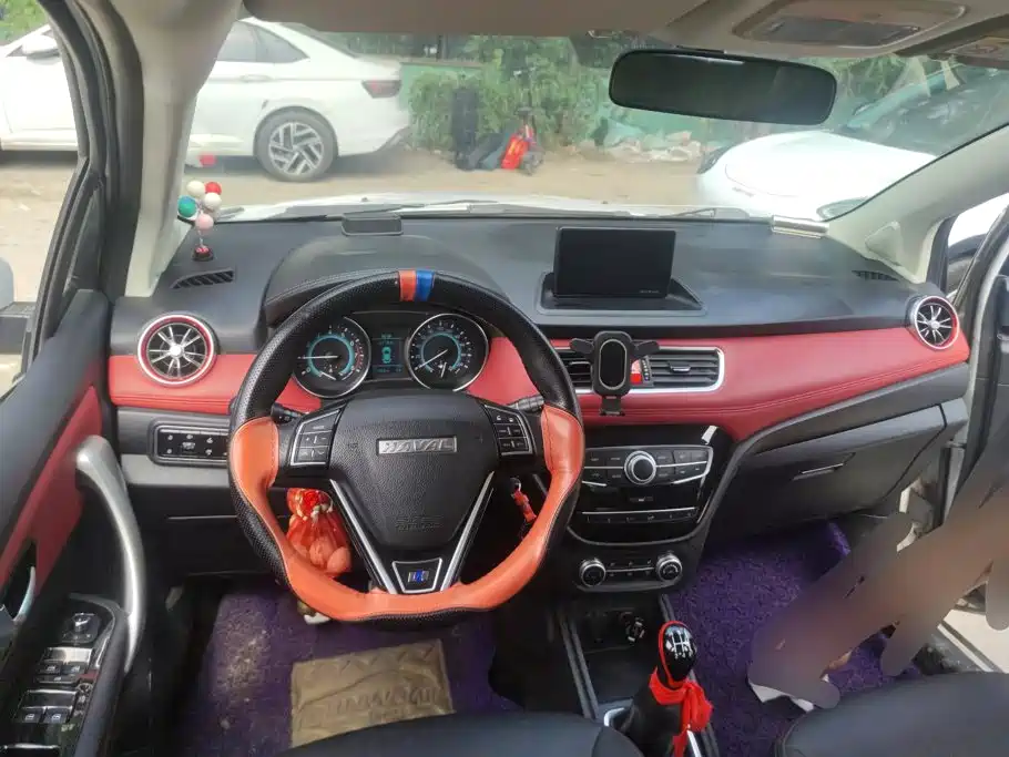 Фото 12 - Haval H1