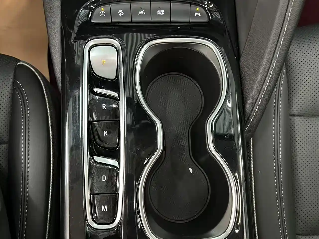 Buick Envision Plus 2023 Enclave Plus 652T 5-Seater Luxury фото 18