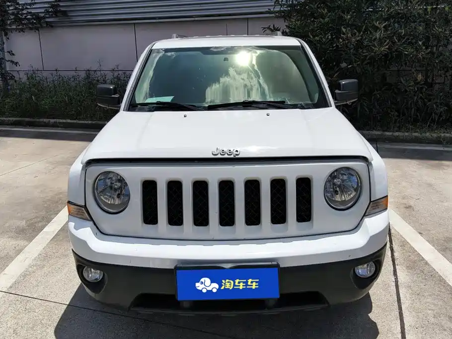 Jeep Patriot 2015 2014 2.0L Sport Enhanced Edition
