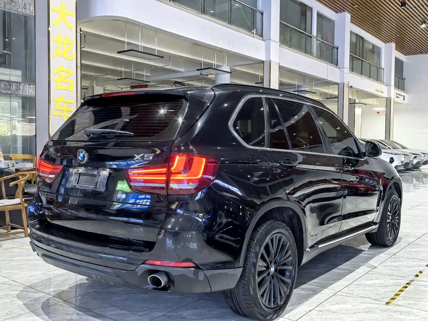 BMW X5 (Import) 2015 Model xDrive35i China Limited Edition фото 4