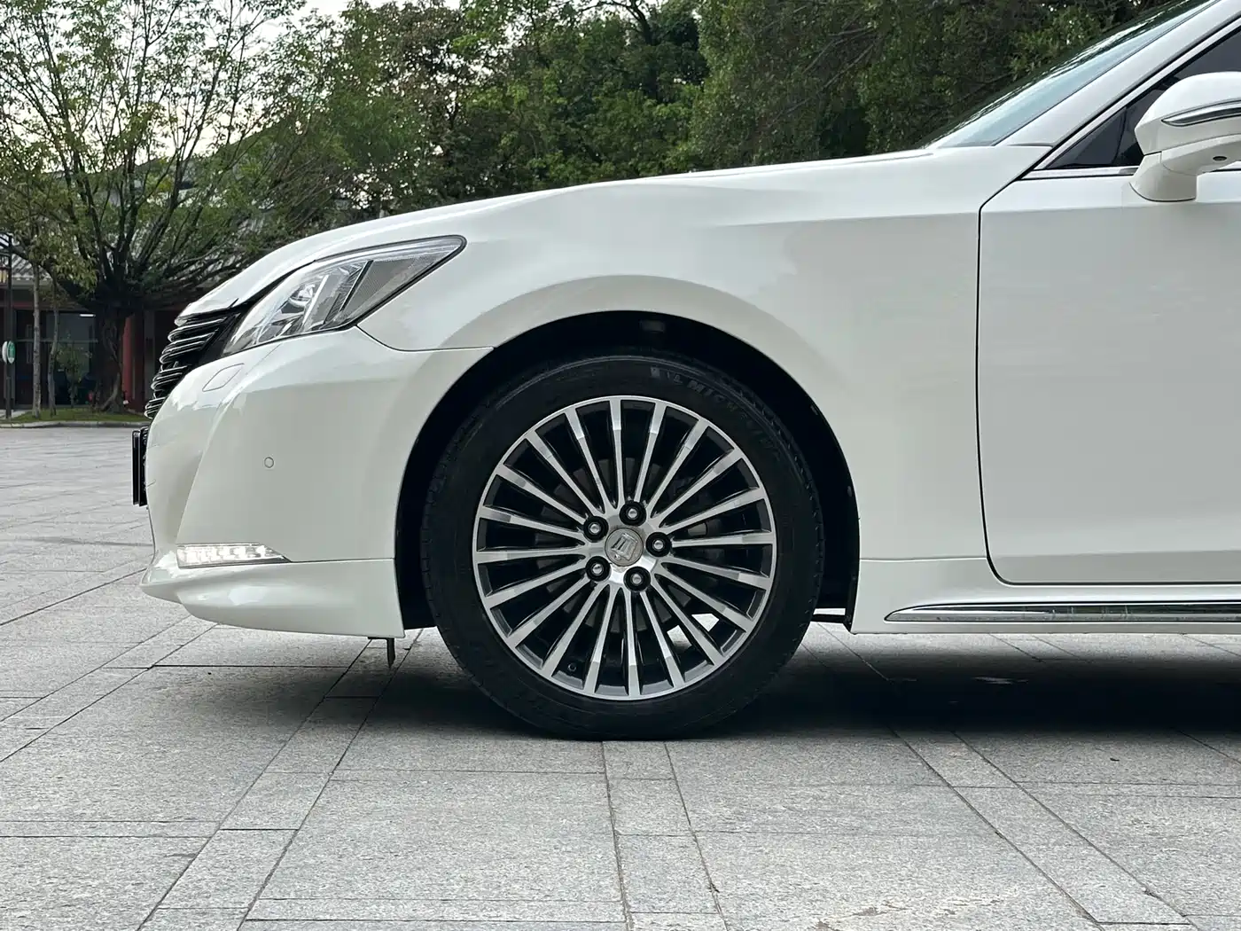 Toyota Crown 2018 2.0T Sport Edition фото 12