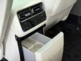 Фото 16 - Li Auto i6