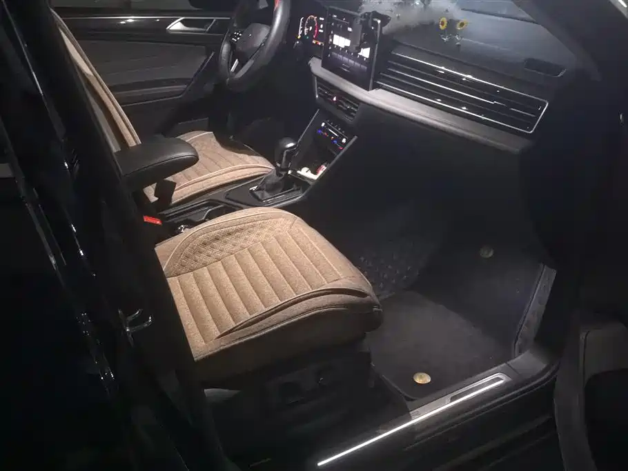 Volkswagen Tiguan X 2021 330TSI 2WD Premium Edition фото 8