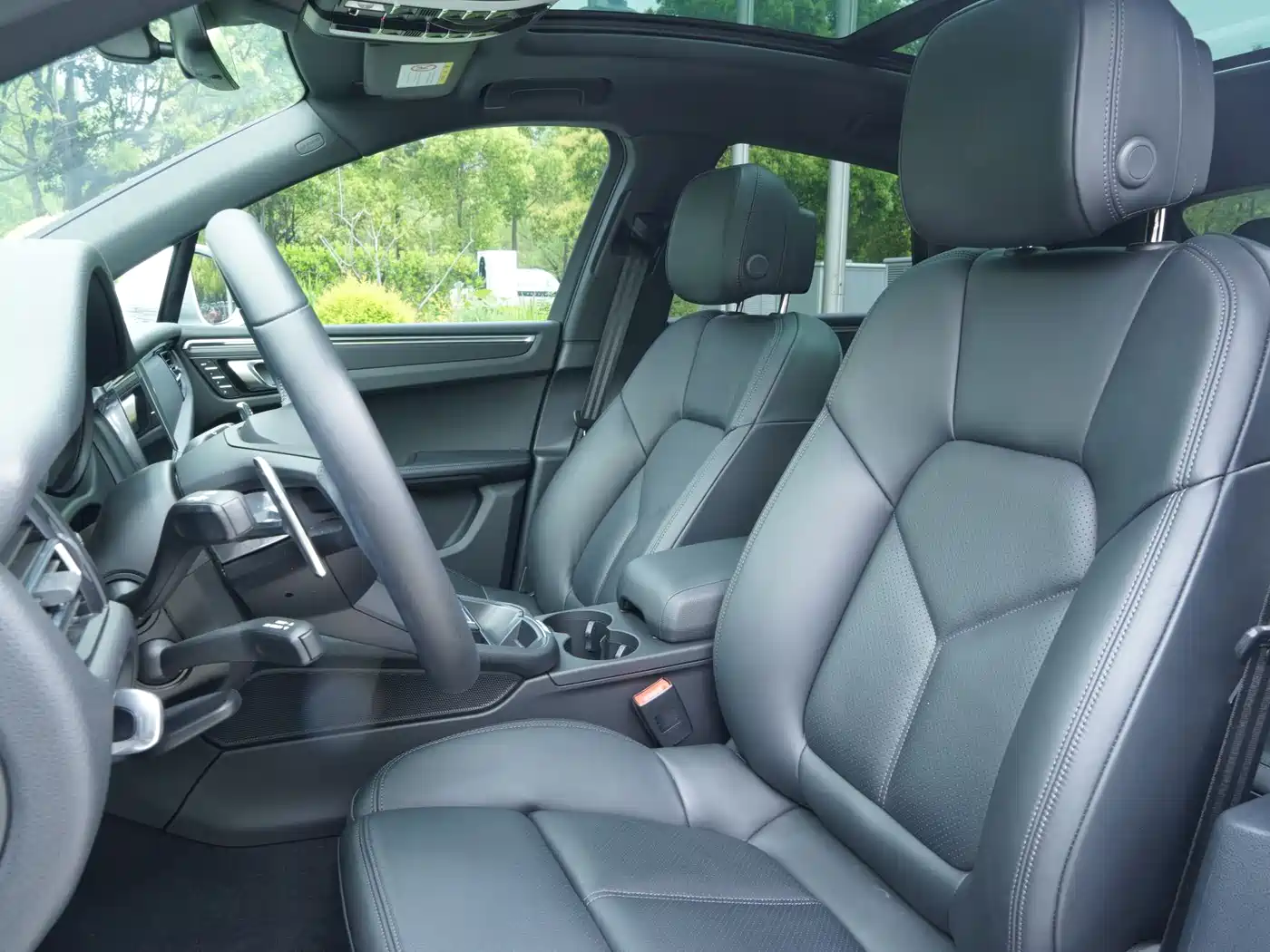 Porsche Macan 2024 Macan 2.0T фото 11