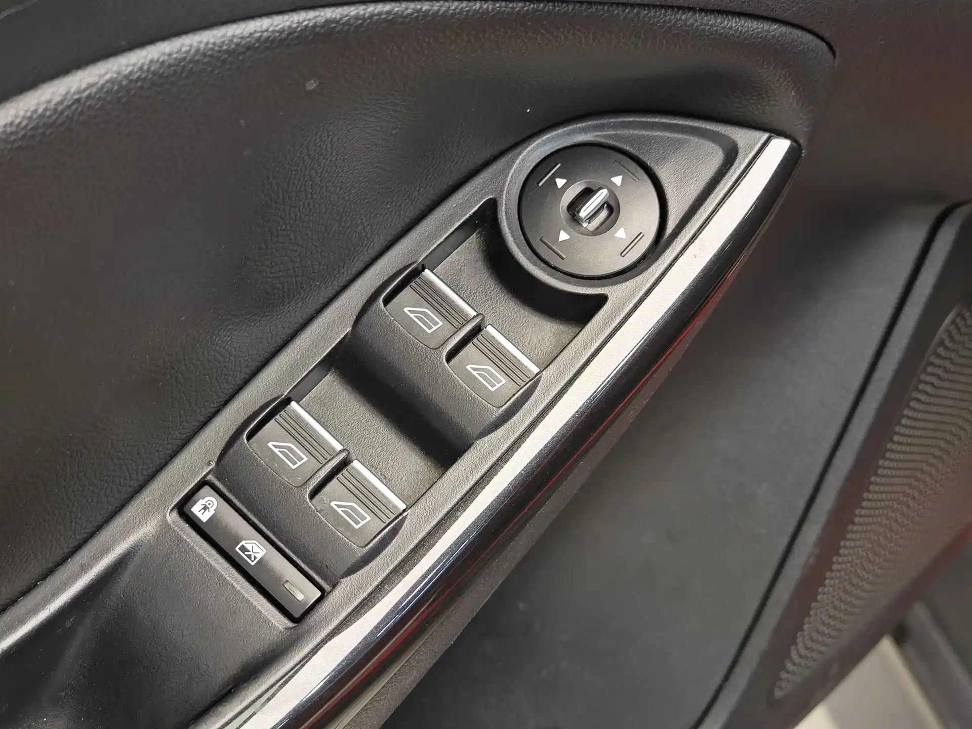 Фото 9 - Ford Focus