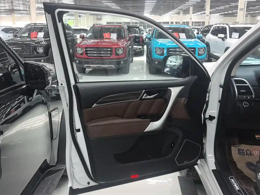 Haval H9 2017 2.0T Petrol 4WD Luxury 7-seater фото 7