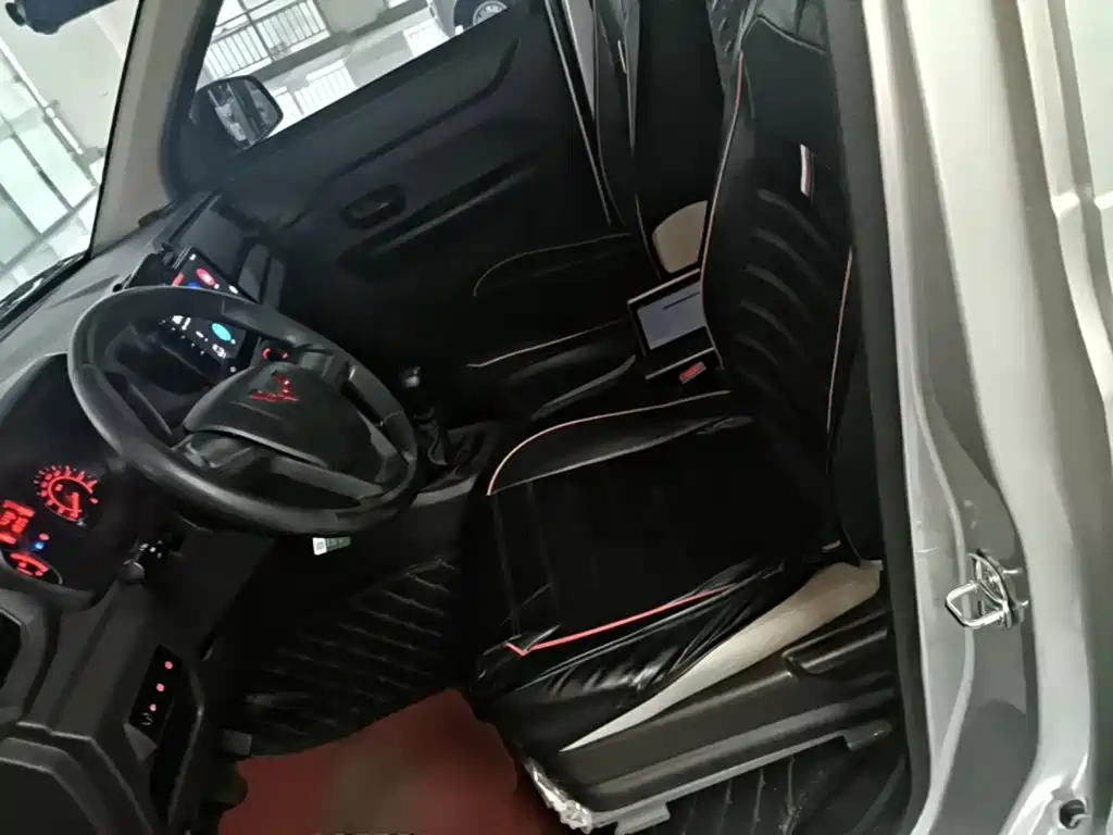 Wuling Motors Wuling Hongguang V 2024 2022 1.5L Power Take Edition Electric Power Steering LAR