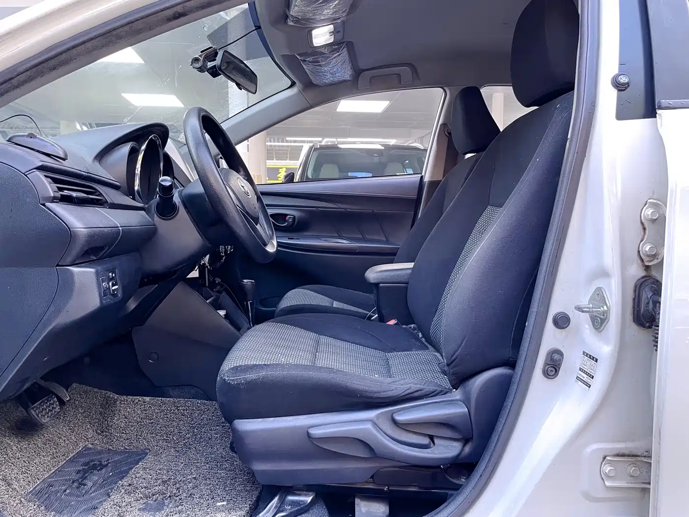 Toyota Vios 2017 1.5L CVT Pioneer фото 6