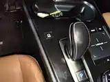 صورة 7 - Lexus UX Electric