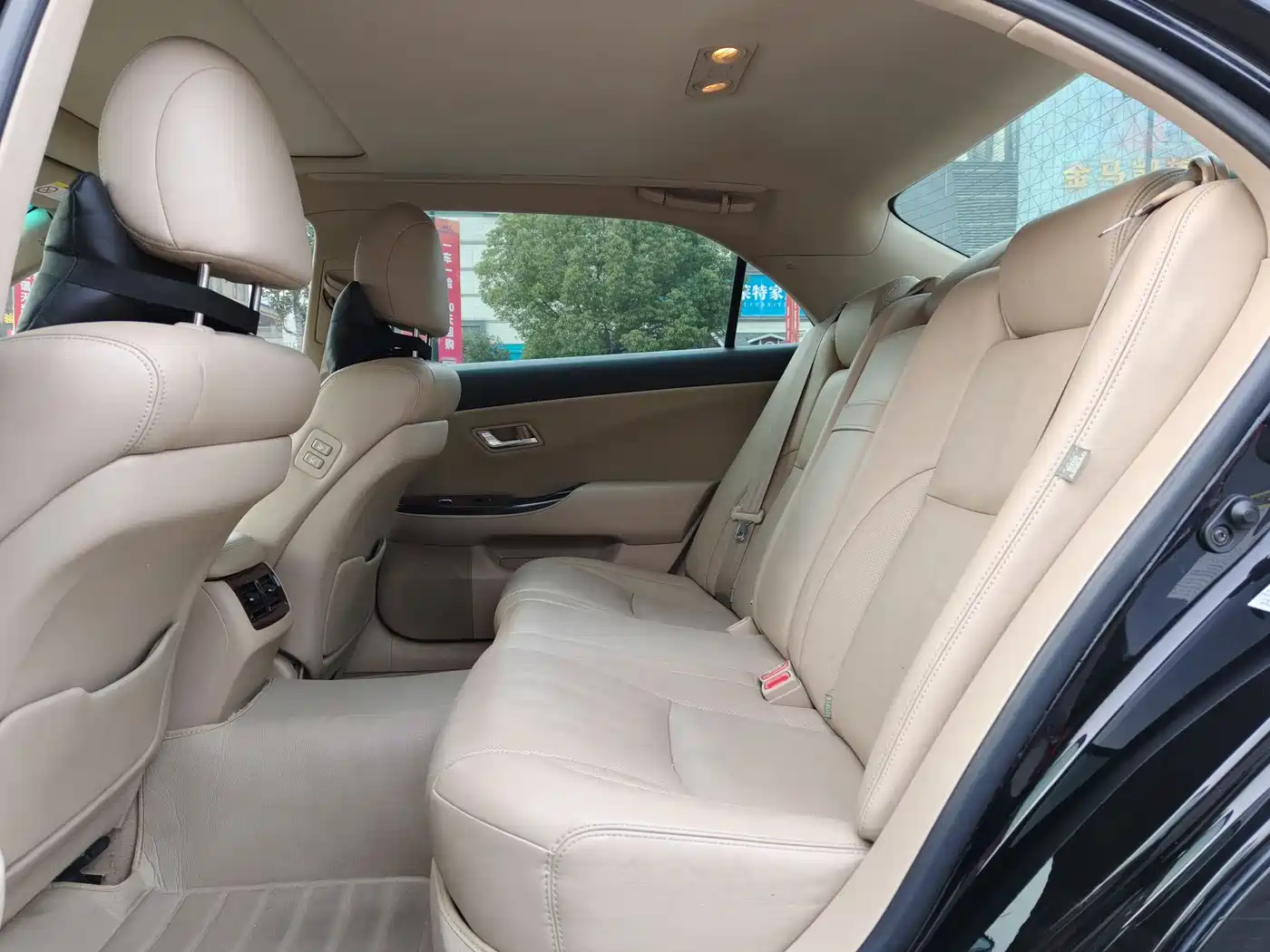 Toyota Crown 2011 2.5L Royal Leather Sunroof Special Edition фото 13