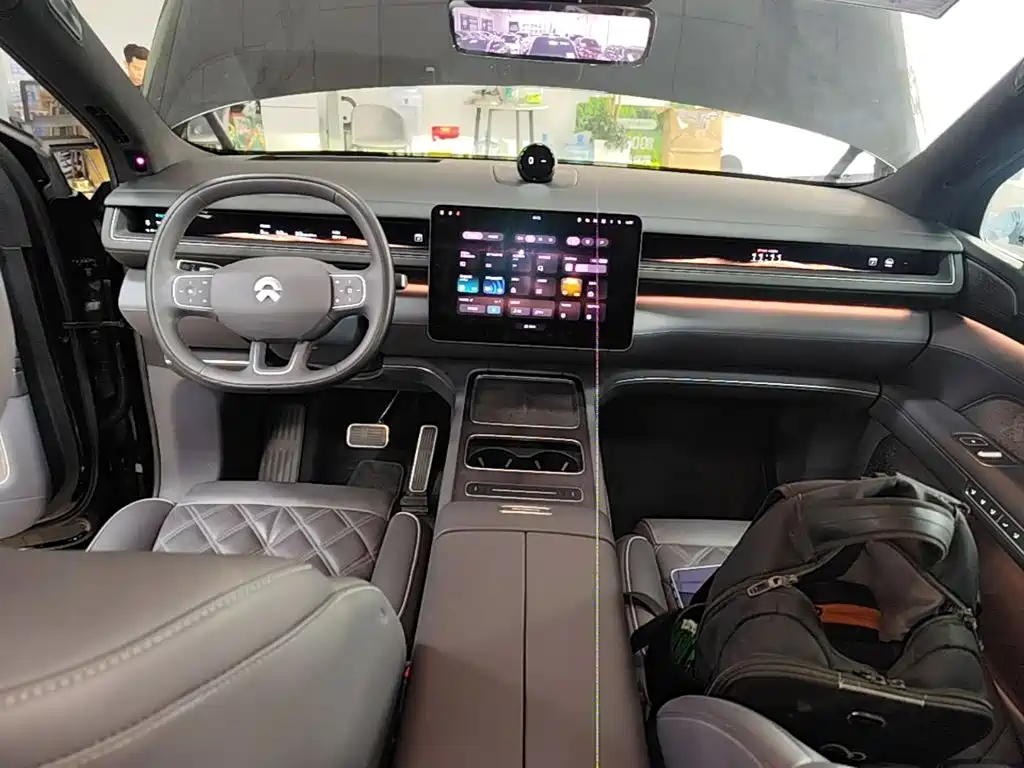NIO ES8 2025 2025 Model 6-Seat Executive Luxury Edition