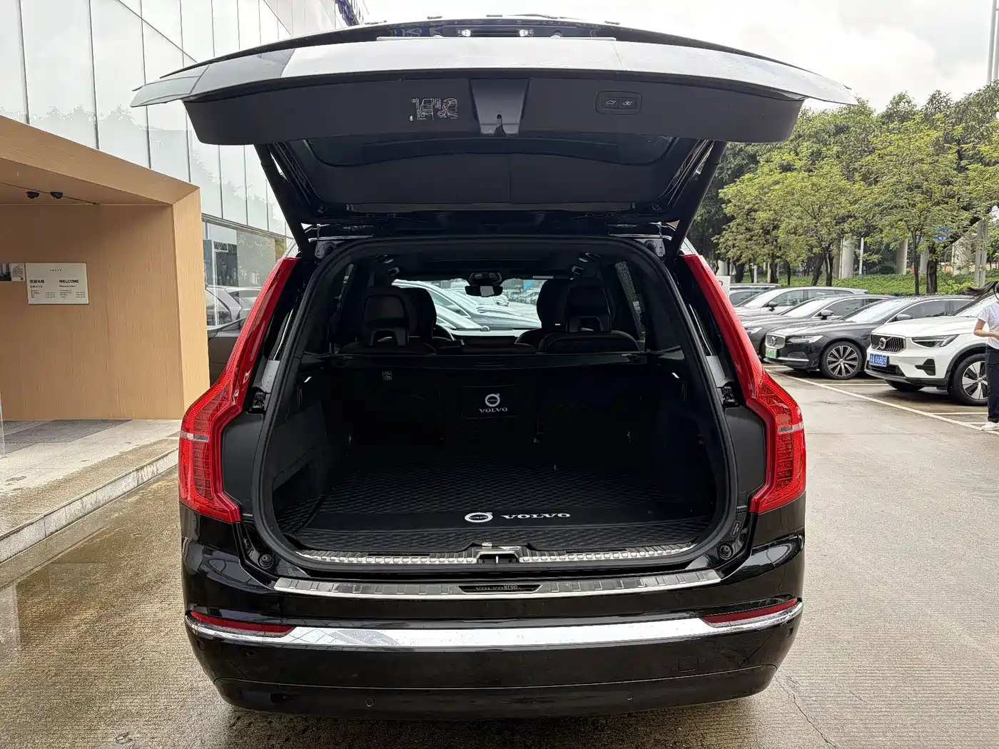 Volvo XC90 2024 2024 B5 Smart Luxury 5-Seater