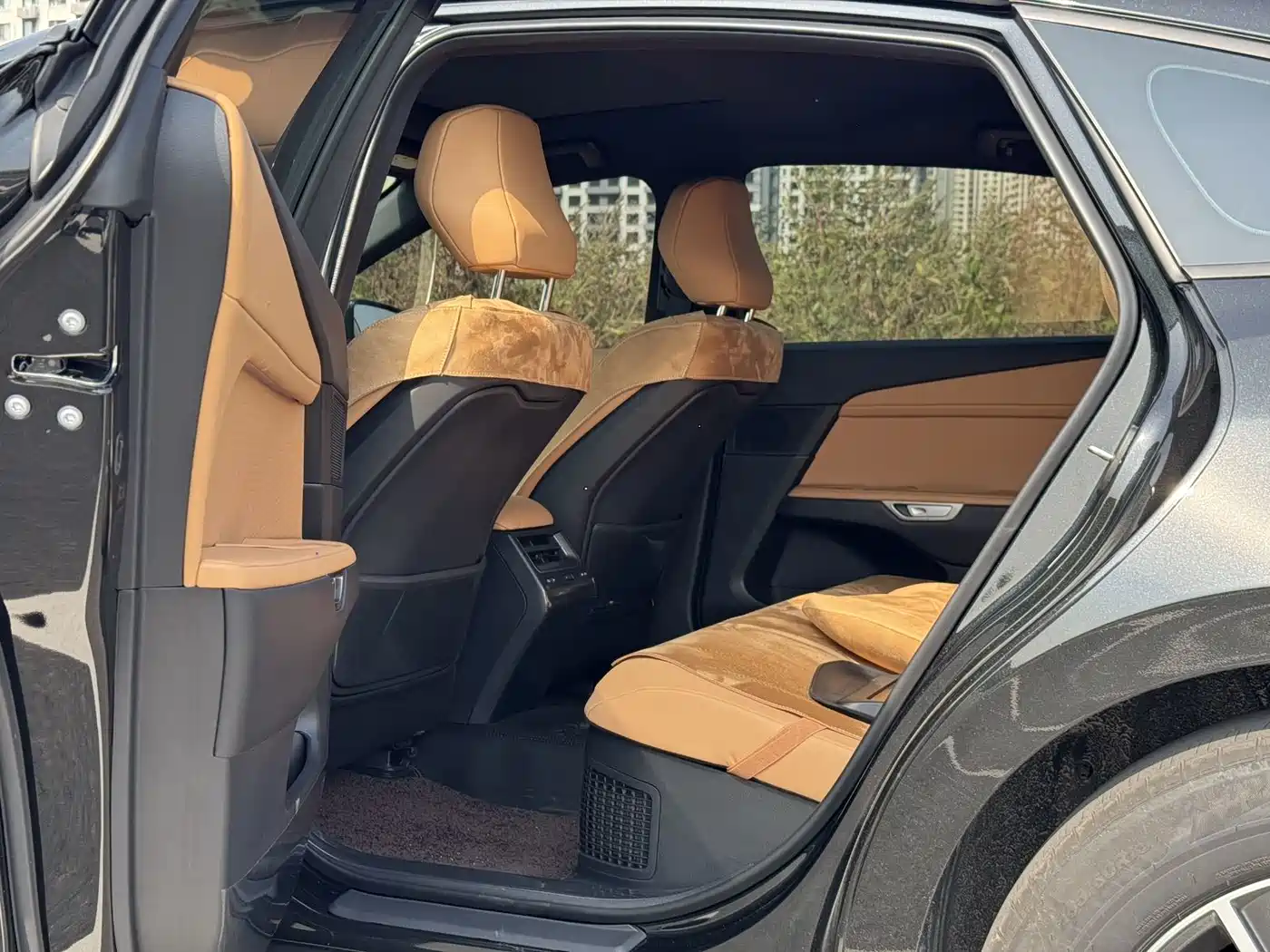 Lexus ES 2026 2025 Model 300h Base Version