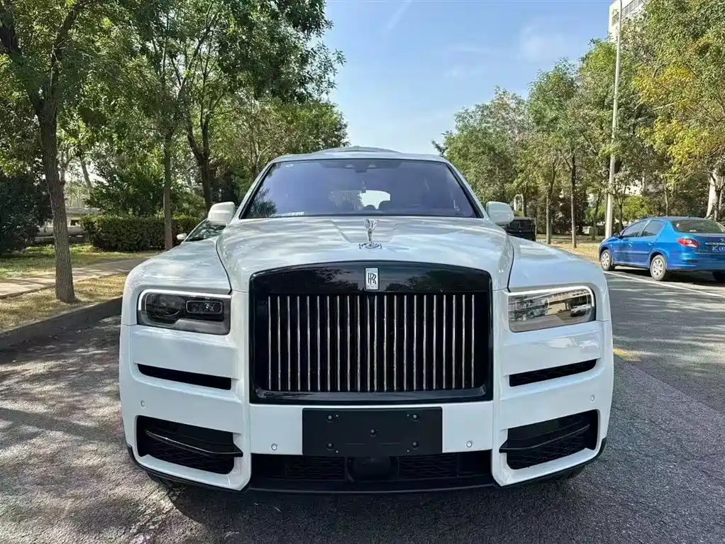 Rolls-Royce Cullinan 2025 2024 4-Seater