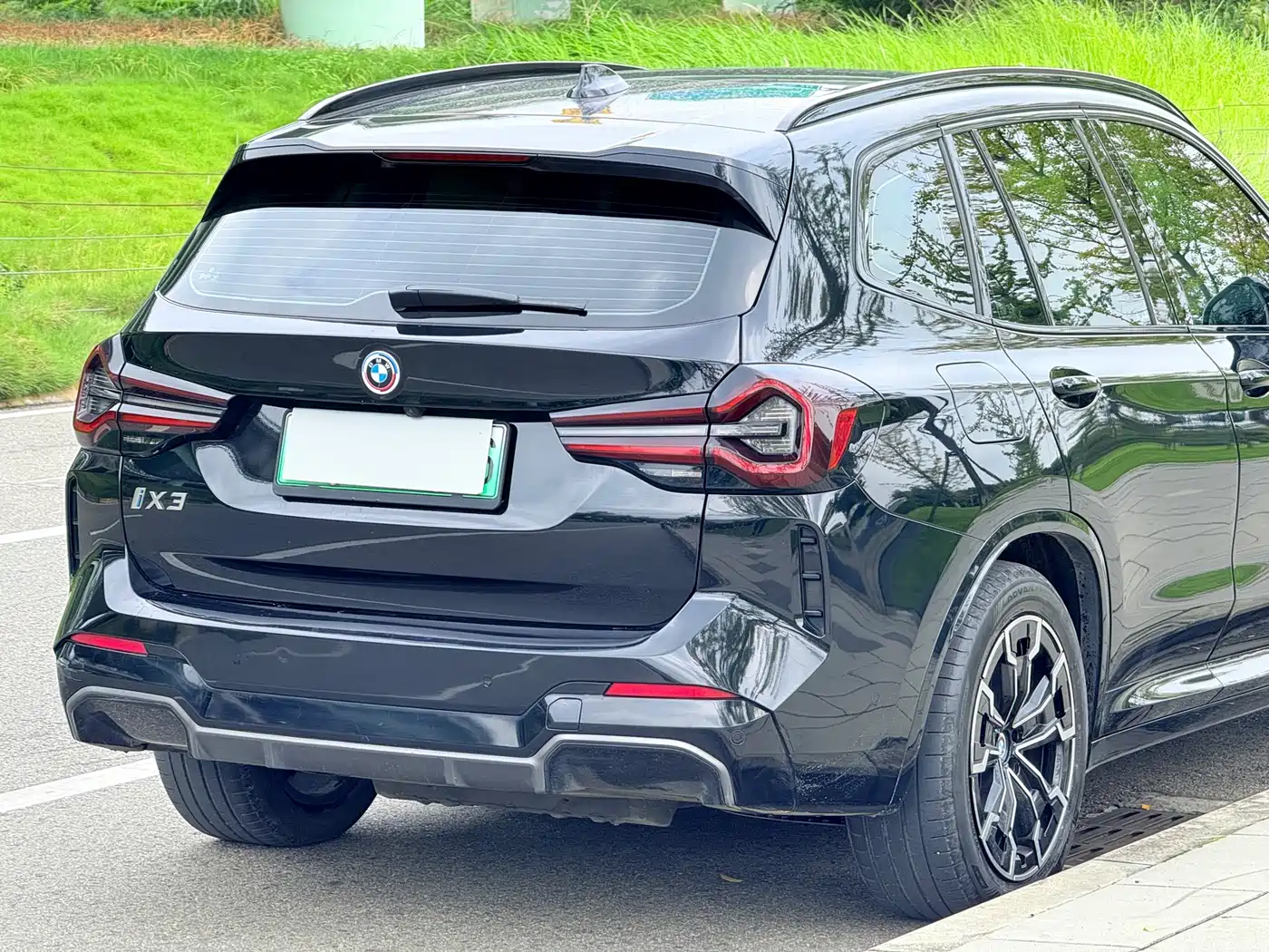 BMW iX3 2021 2022 Leading Edition