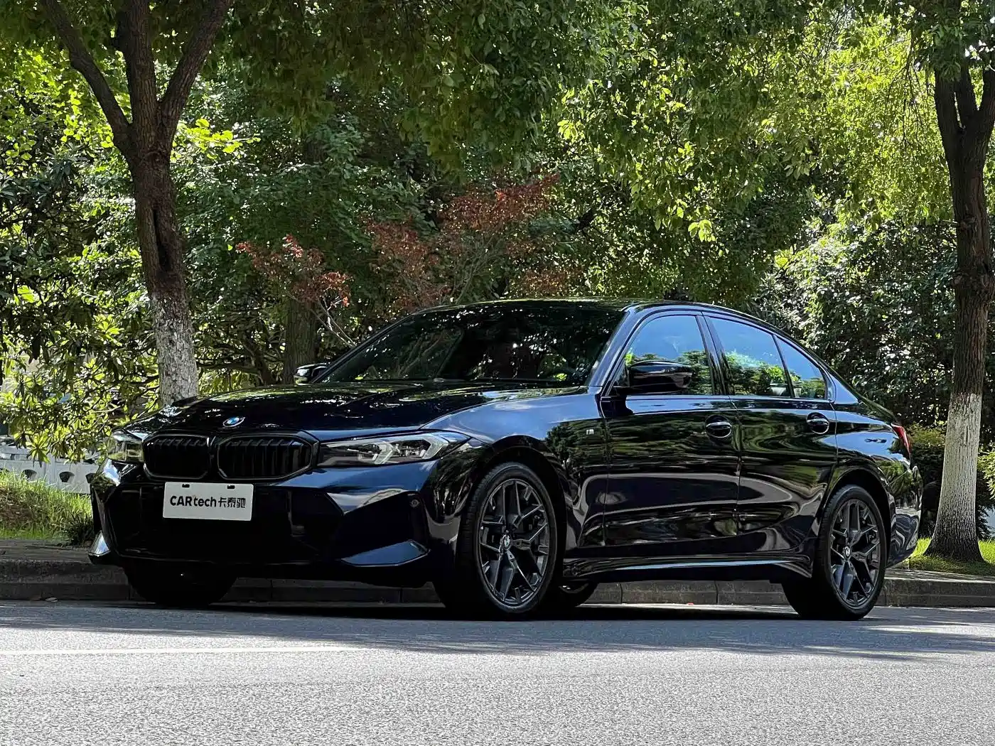 BMW 3 Series 2026 2025 330i M Sport Night Edition