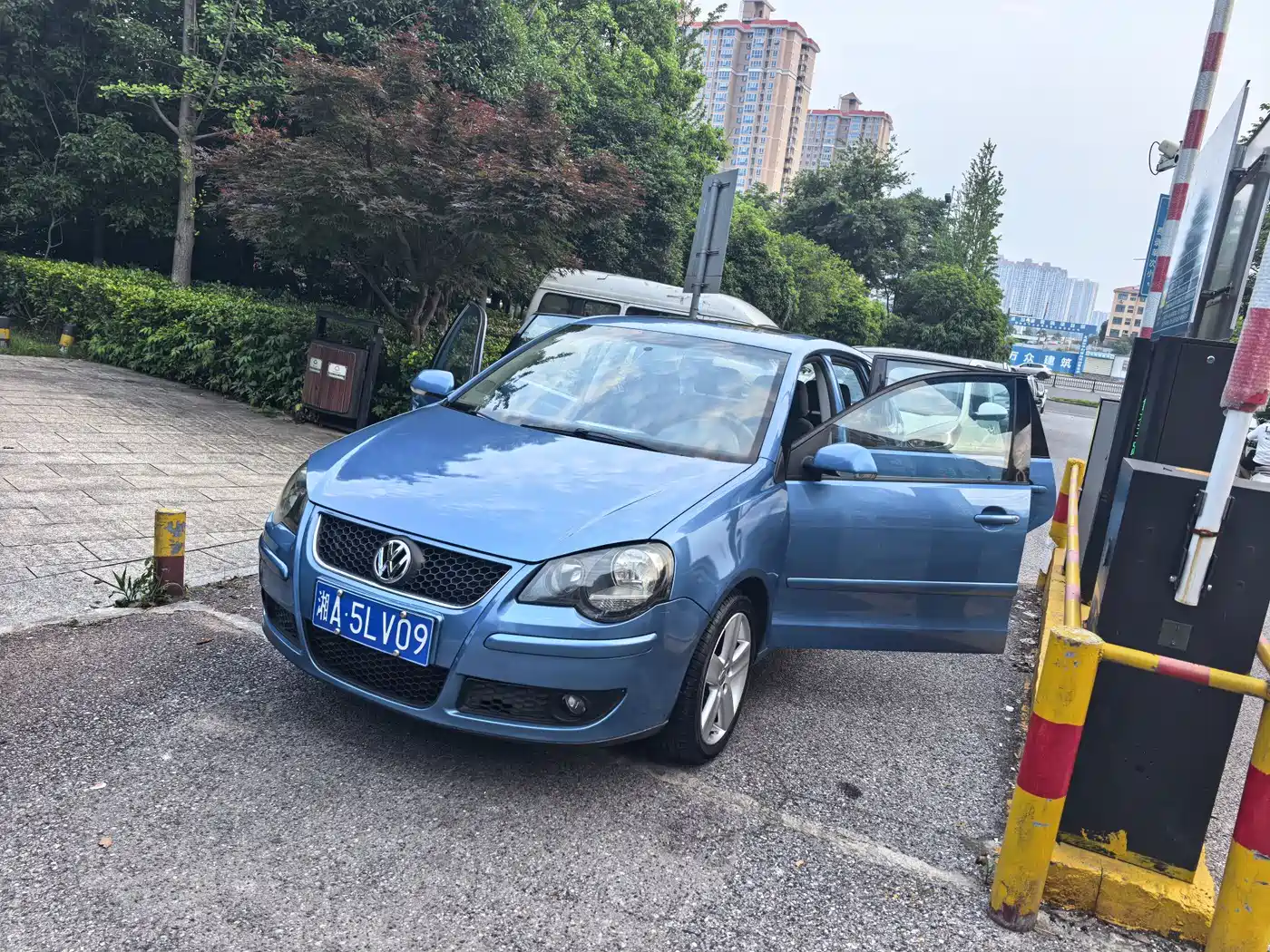 Volkswagen Polo 2009 Sporty 1.6L Automatic