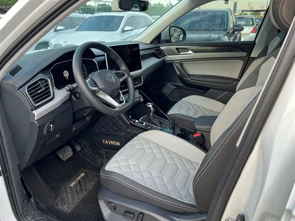 Volkswagen Tayron 2023 280TSI 2WD Luxury Plus Advanced Edition фото 11