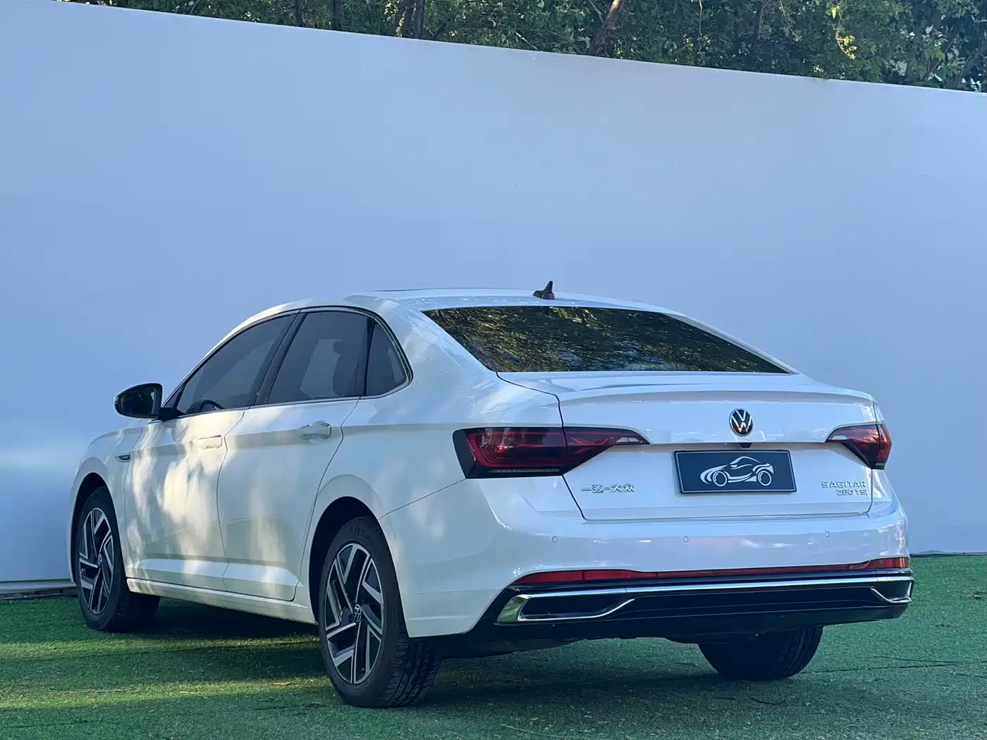 Volkswagen Sagitar 2023 Model Year 280TSI DSG Surpass Edition фото 9