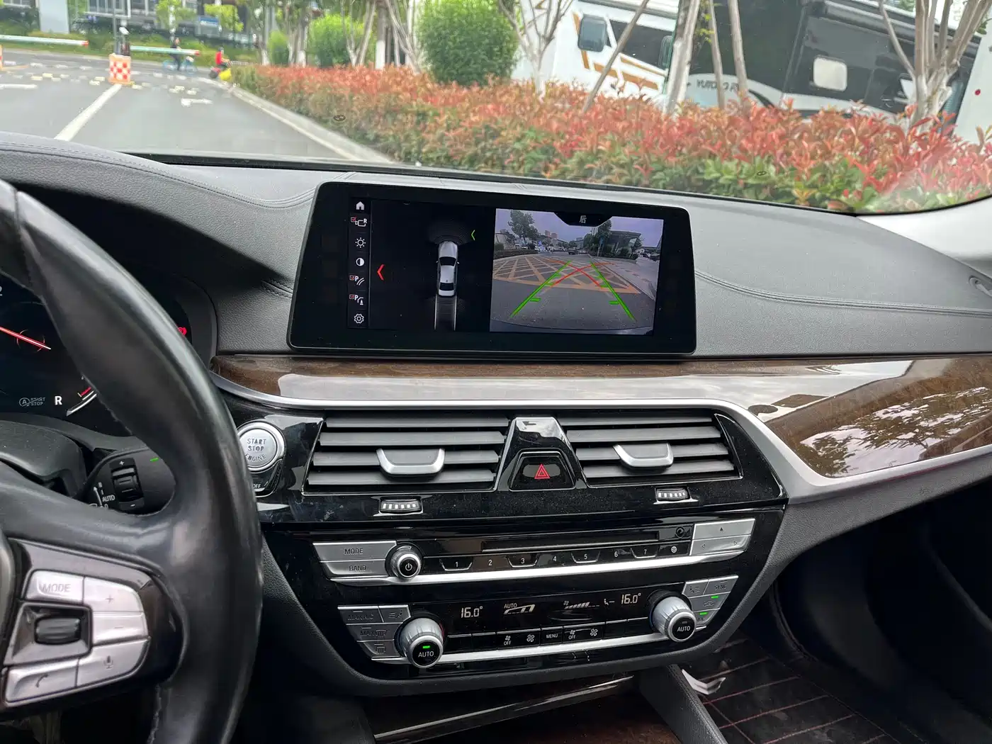 BMW 5 Series 2018 525Li Luxury Package фото 9