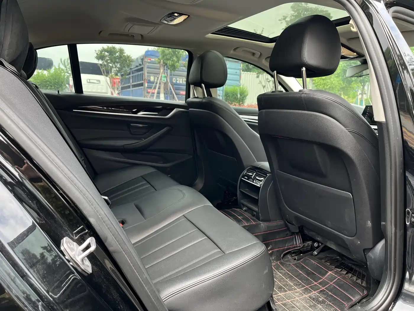 BMW 5 Series 2018 525Li Luxury Package фото 18