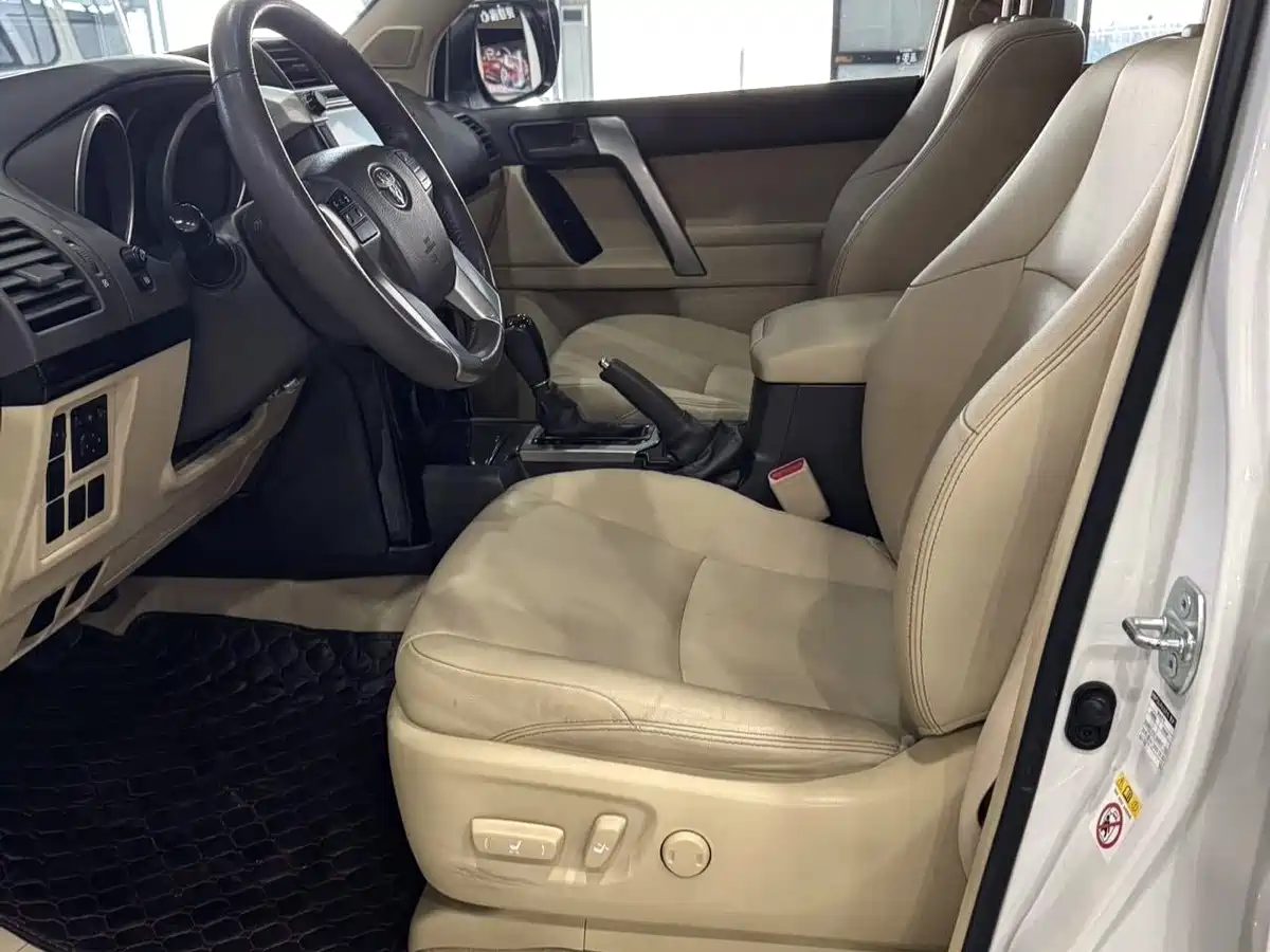Toyota Prado (Import) 2014 2.7L Automatic Standard Edition фото 15