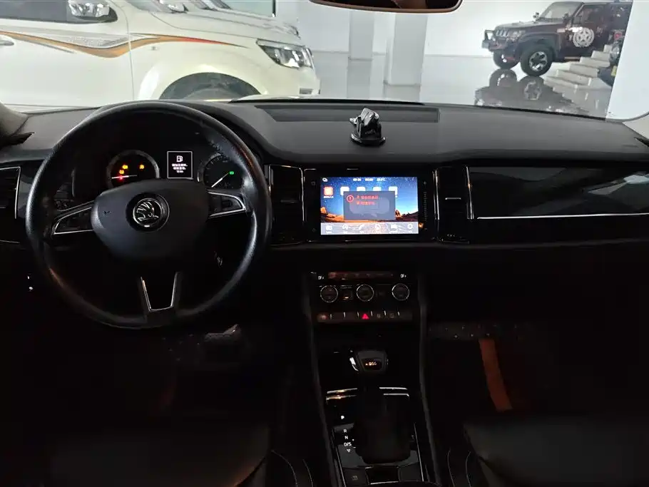 Škoda Kodiaq 2018 Facelift TSI330 7-seat 2WD Premium Luxury Edition фото 12