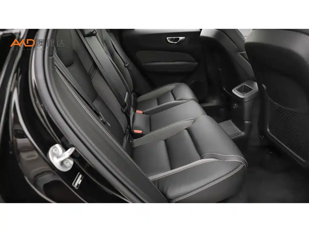 VOLVO XC60 PLUG IN HYBRID