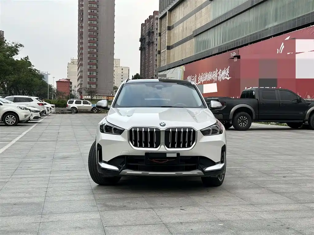 BMW X1 2024 sDrive25Li X Design Package фото 2