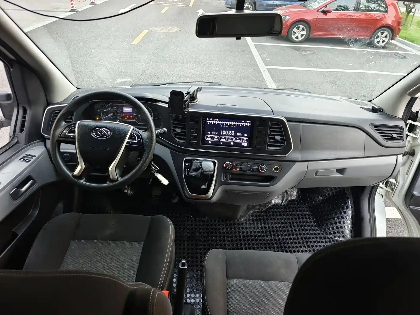 SAIC Maxus Xintu V80 2024 Aoyun 6AMT Long Wheelbase Medium Roof 147Ps 6/7/8/9-seater фото 6