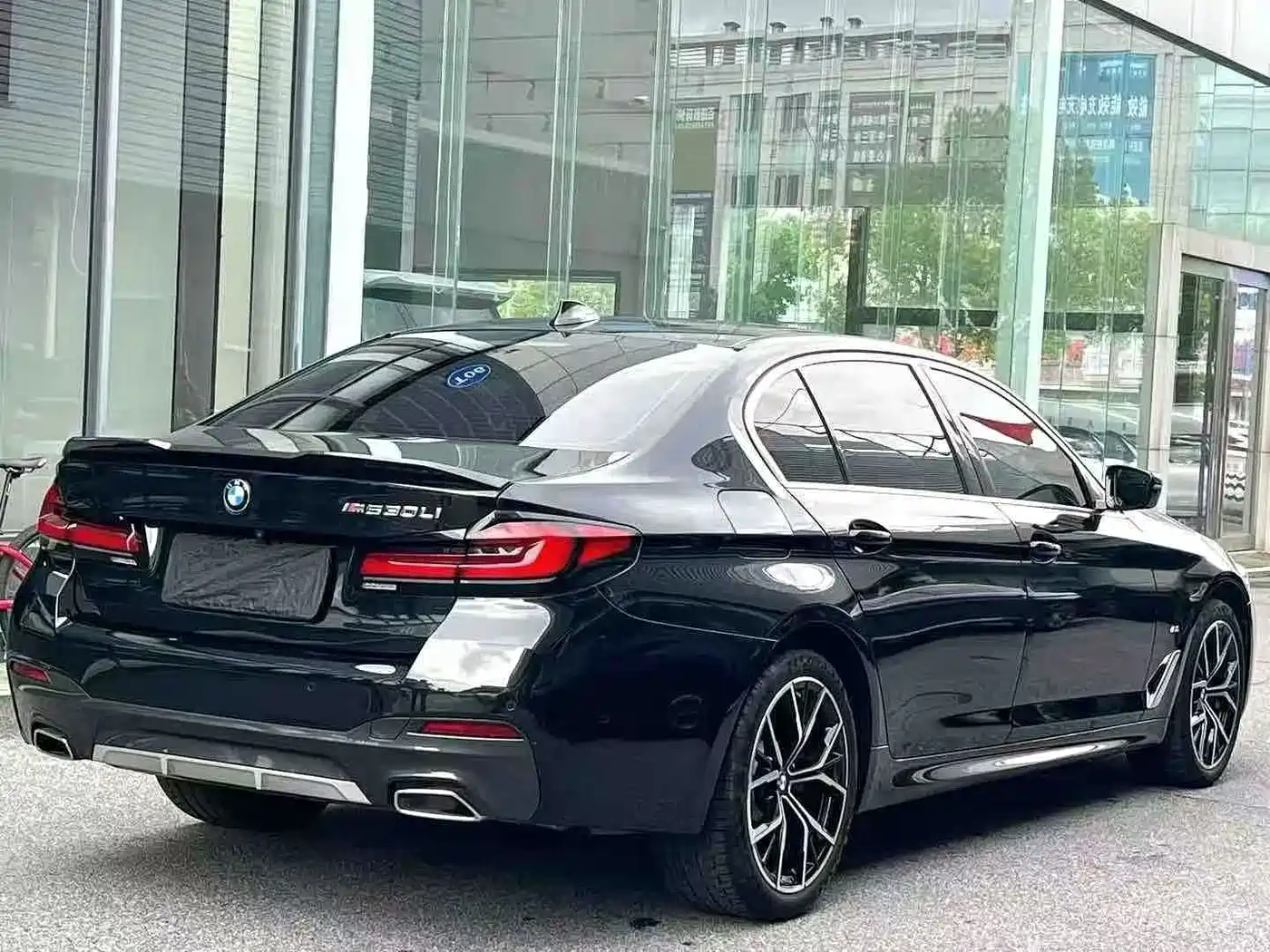 Фото 9 - BMW 5 Series