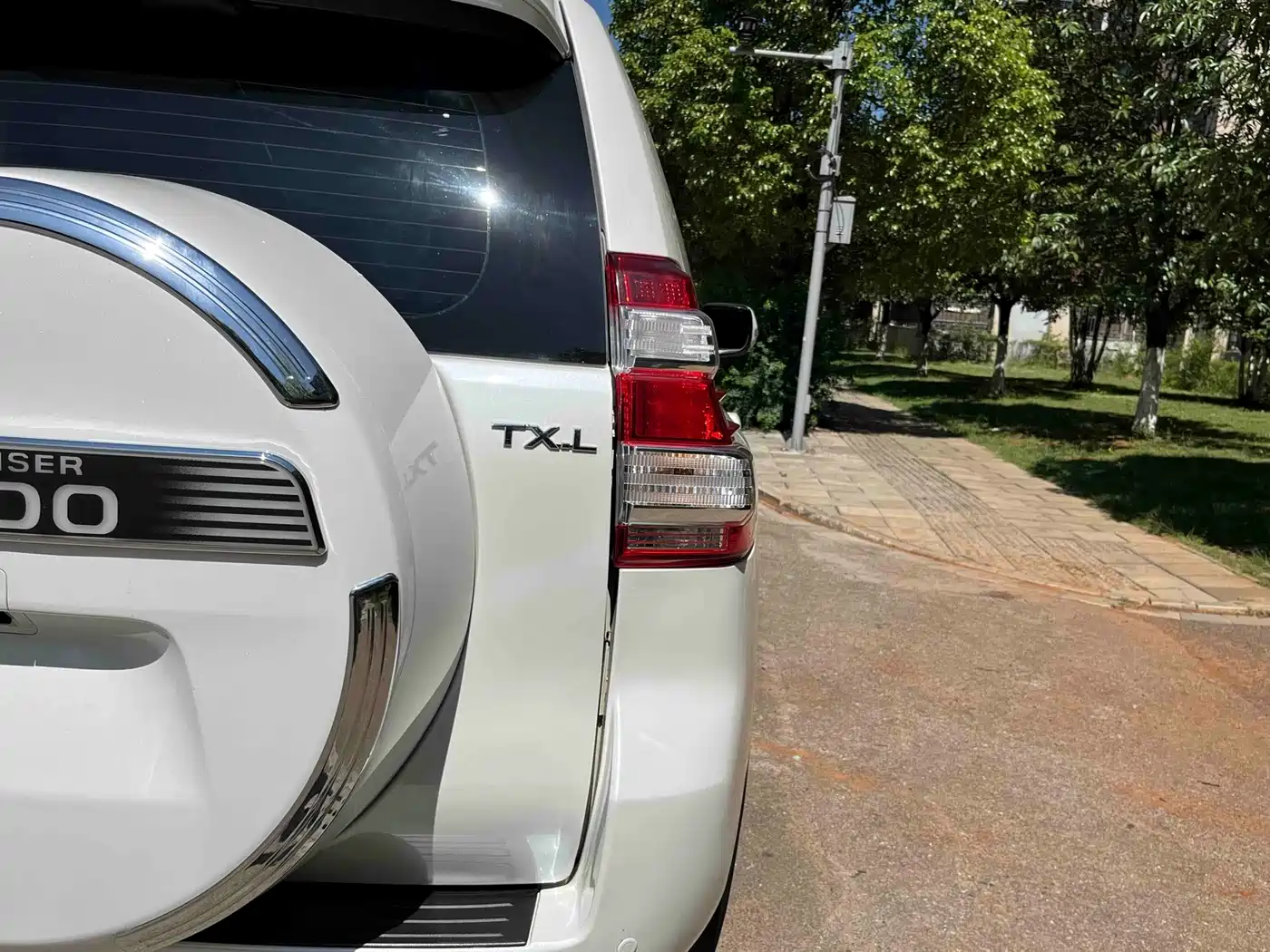 Toyota Prado (Import) 2016 2014 2.7L Automatic Luxury