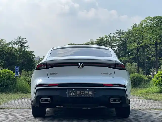 Changan UNI-V 2024 1.5T Deluxe — фото 5