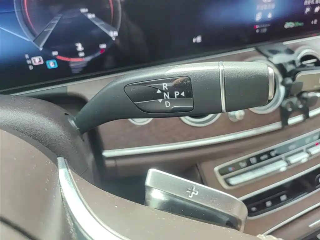 Mercedes-Benz E-Class 2023 E 300 L Luxury фото 21