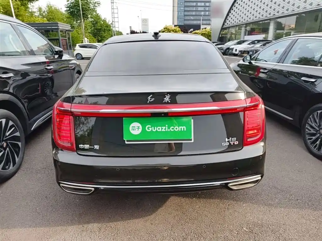 Hongqi H9 2022 2.0T Smart Connect Flag Enjoy Edition фото 6