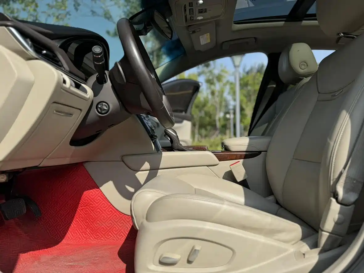 Cadillac XTS 2017 28T Technology фото 8