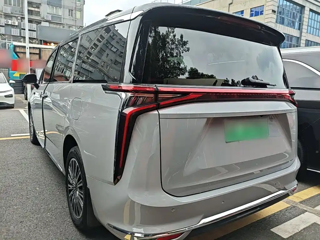 SAIC Maxus Dajia 9 2024 2024 Super Hybrid Ultra Long Range Grassland Edition 7-Seater